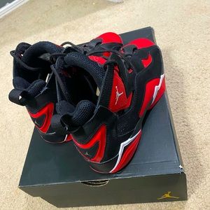 jordan true flight black red size 5.5